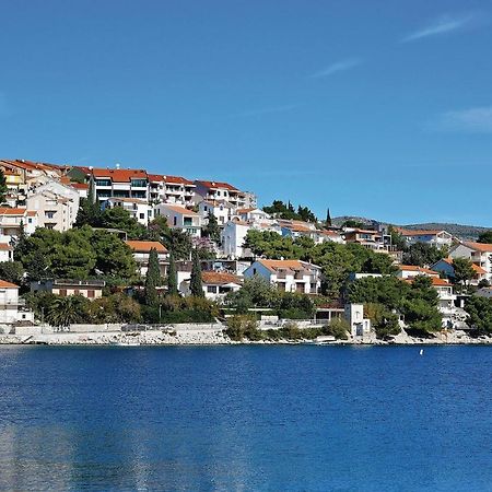 Beautiful Apartment In Rogoznica With Wifi エクステリア 写真