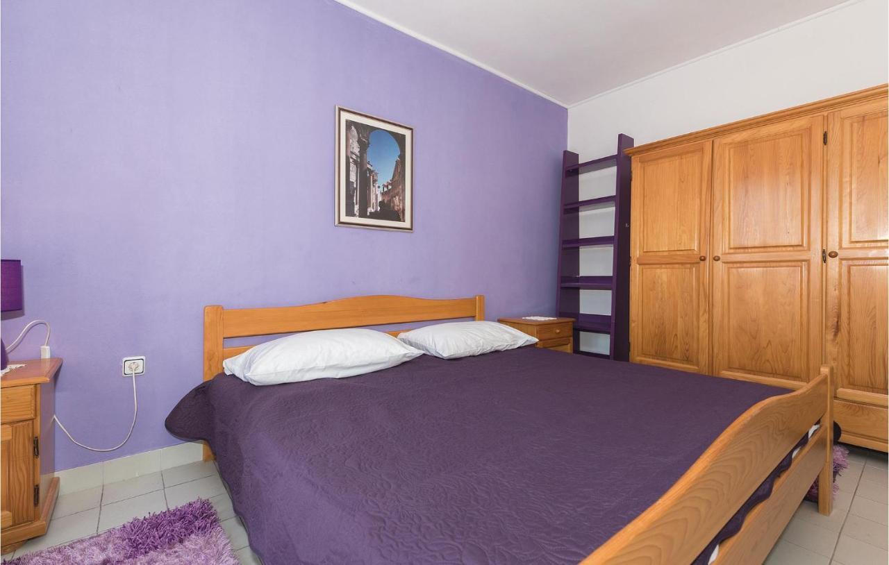 Beautiful Apartment In Rogoznica With Wifi エクステリア 写真